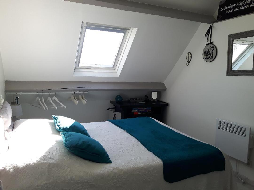 Chambres D'Hotes La Clef Des Champs Montpinchon Esterno foto